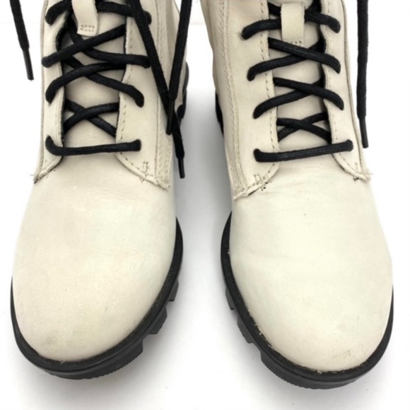 Sorel Phoenix Fawn Nubuck Leather Lace up Mono Biker Boot in Off-White Size 6 - Picture 3 of 11